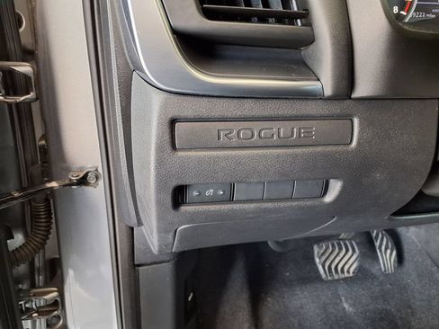 Used 2023 Nissan Rogue S AWD/4WD image 24
