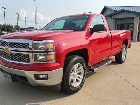Used 2014 Chevrolet Silverado 1500 LT w/ LT Convenience Package AWD/4WD image 3