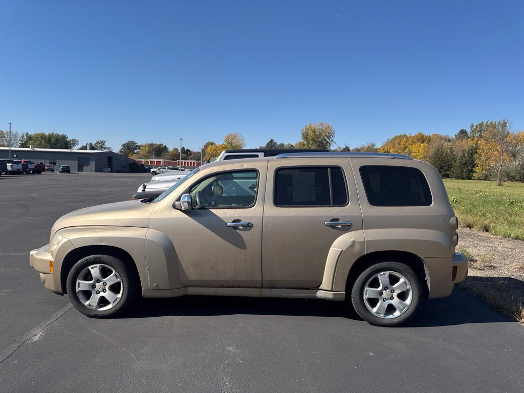 Used 2006 Chevrolet HHR LT FWD image 2