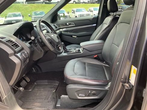 Used 2018 Ford Explorer Sport w/ Equipment Group 401A AWD/4WD image 24