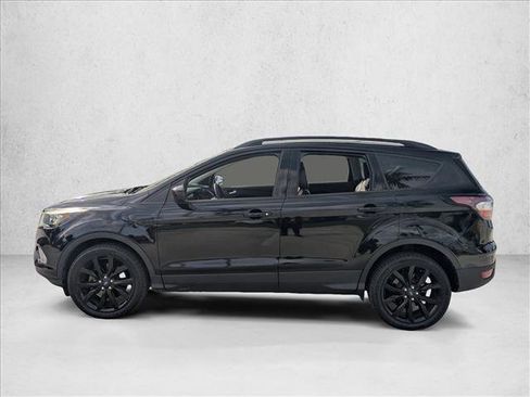 Used 2018 Ford Escape SE w/ SE Sport Appearance Package image 8