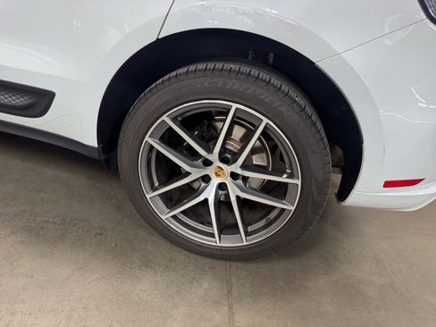 Used 2023 Porsche Macan Turbo AWD/4WD image 26