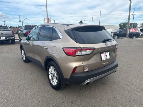 Used 2021 Ford Escape SE AWD/4WD image 5