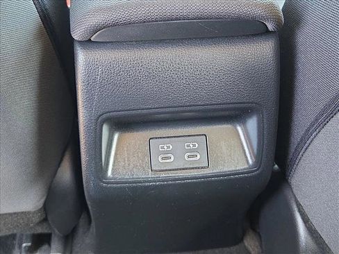 Used 2024 Toyota Corolla LE FWD image 17