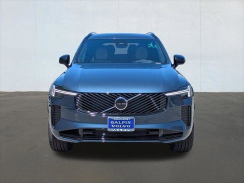 New 2026 Volvo XC90 T8 Ultra w/ Lounge Package AWD/4WD image 4