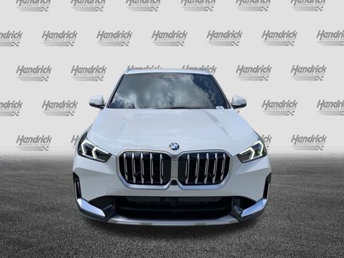 Used 2025 BMW X1 xDrive28i w/ Technology Package image 3
