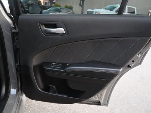 Used 2019 Dodge Charger R/T w/ Blacktop Package image 47