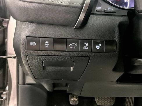 Used 2024 Toyota Camry SE image 38