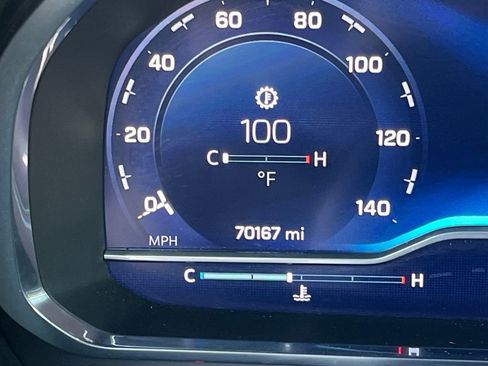 Used 2024 Chevrolet Suburban LT image 20