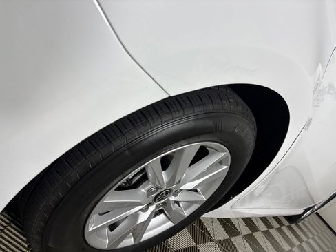 Used 2025 Toyota Camry LE FWD image 33