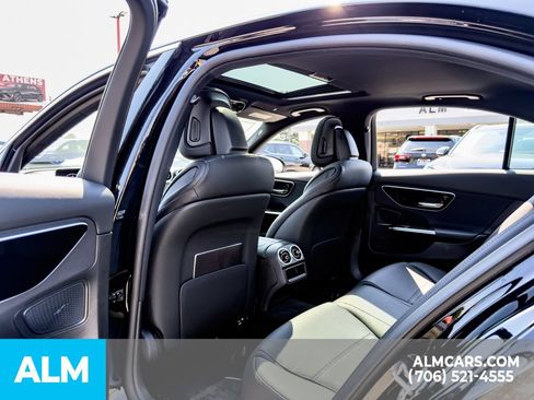 Used 2025 Mercedes-Benz C 300 Sedan image 14