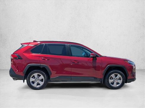 Used 2023 Toyota RAV4 XLE w/ Convenience Package FWD image 4
