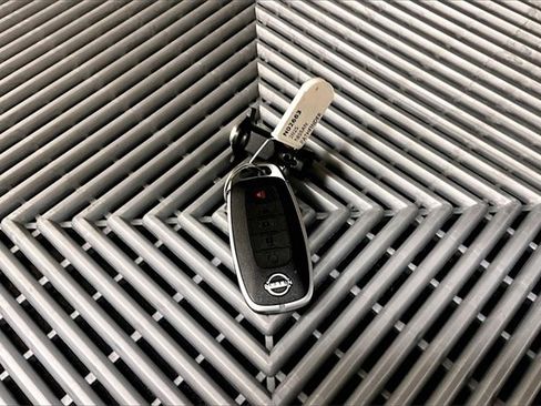 New 2025 Nissan Pathfinder Platinum w/ Lighting Package (N93) image 12