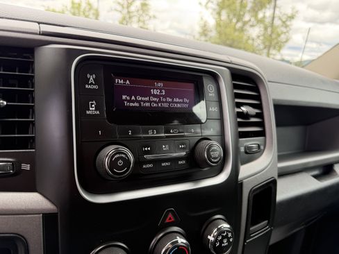 Used 2016 RAM 2500 Tradesman w/ Chrome Appearance Group AWD/4WD image 19