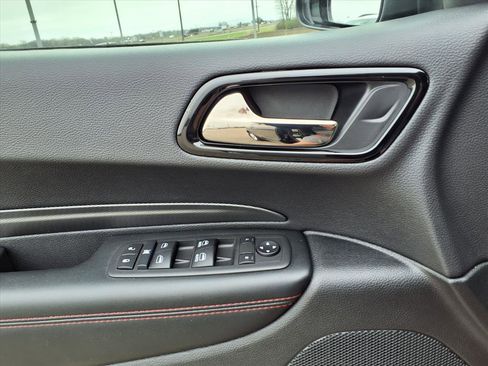 Used 2025 Dodge Durango GT image 25