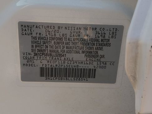 Used 2020 Nissan Kicks S FWD image 33