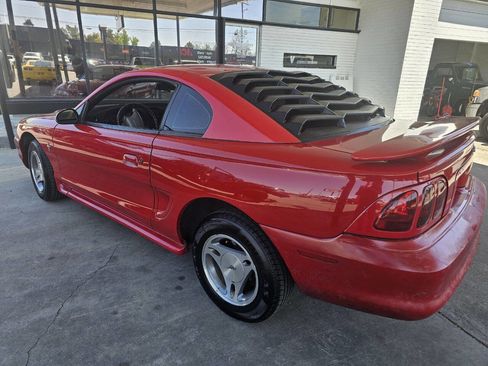 Used 1998 Ford Mustang Coupe RWD image 3