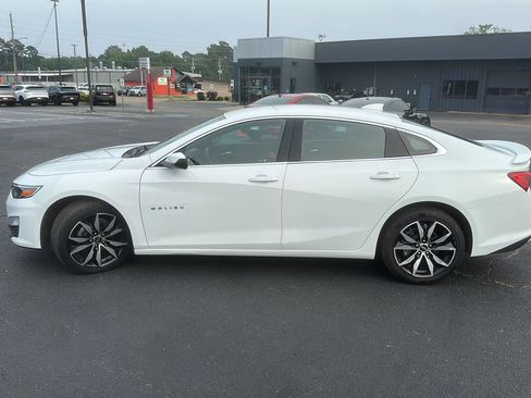 Used 2022 Chevrolet Malibu RS image 8