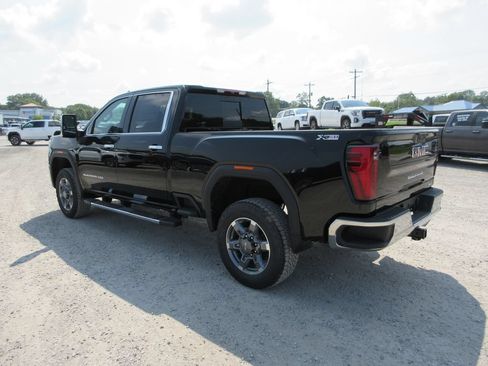 New 2026 GMC Sierra 2500 SLT w/ SLT Premium Package AWD/4WD image 7