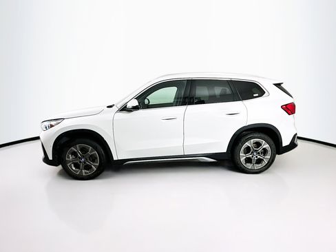 Used 2025 BMW X1 xDrive28i image 4