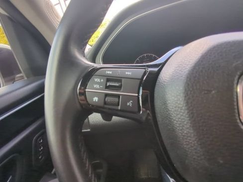 Used 2023 Honda Pilot EX-L image 8