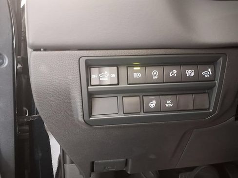 Used 2026 Toyota Tundra Platinum AWD/4WD image 17
