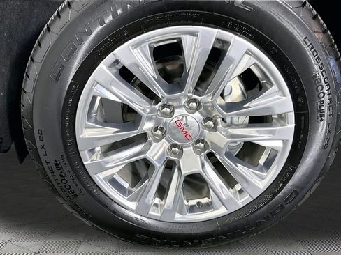 Used 2026 GMC Yukon XL Denali RWD image 32