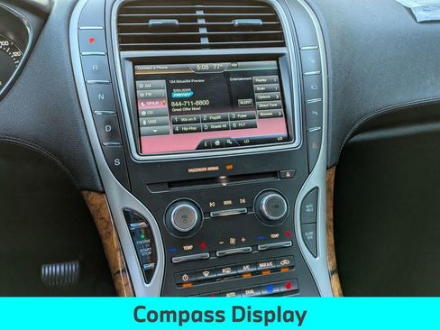 Used 2016 Lincoln MKX Reserve w/ Luxury Package image 24