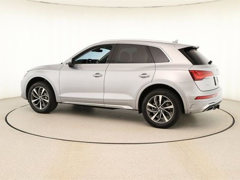 Used 2023 Audi Q5 2.0T Premium Plus w/ Premium Plus Package image 3