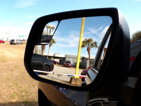 Used 2016 GMC Canyon SLE w/ SLE Convenience Package image 33