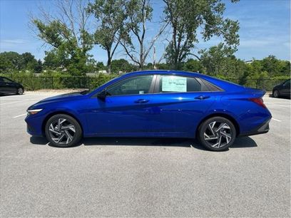 New 2025 Hyundai Elantra SEL