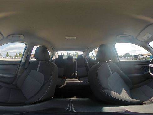 Used 2025 Nissan Sentra SV FWD image 39