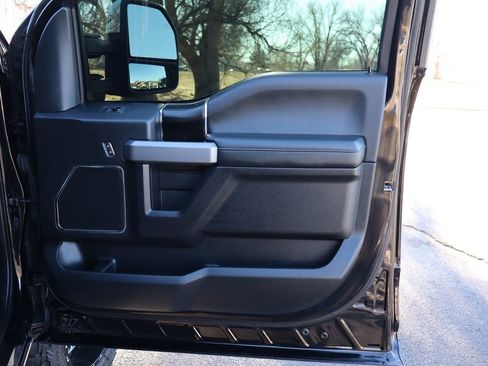 Used 2019 Ford F350 Platinum w/ Platinum Ultimate Package image 26