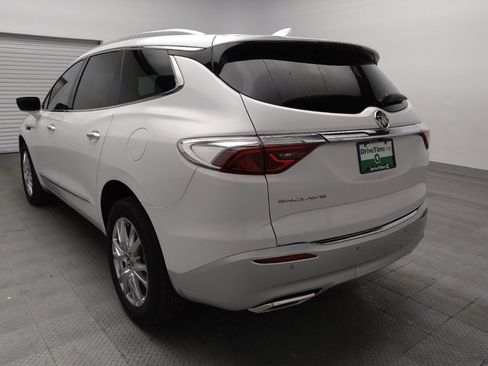 Used 2023 Buick Enclave Essence w/ Experience Buick Package FWD image 5