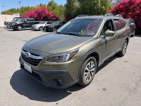Used 2022 Subaru Outback Premium AWD/4WD image 1