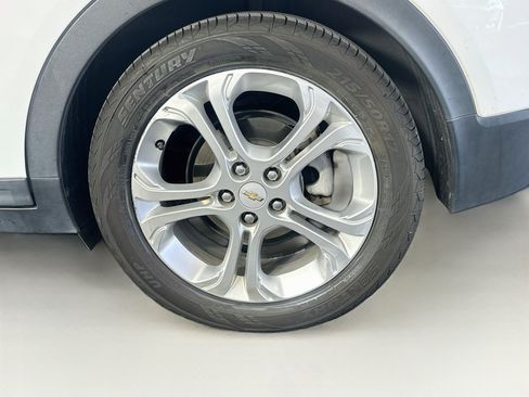 Used 2018 Chevrolet Bolt LT FWD image 11