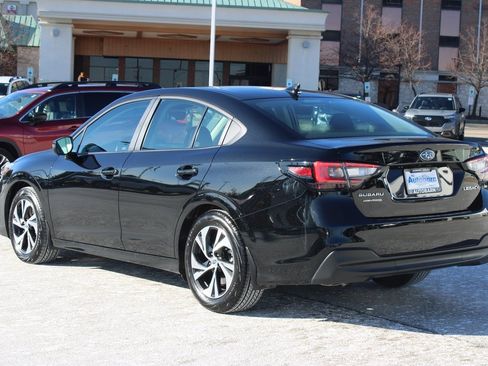 Used 2025 Subaru Legacy Premium image 7