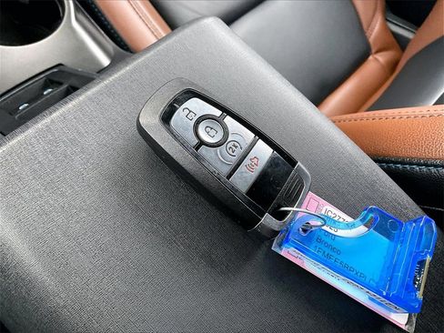 Used 2023 Ford Bronco Outer Banks image 27