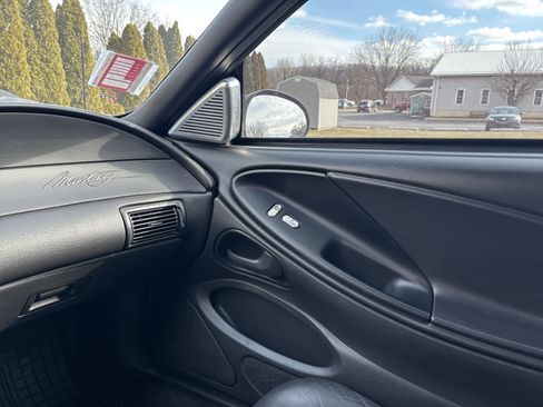 Used 2000 Ford Mustang GT image 23