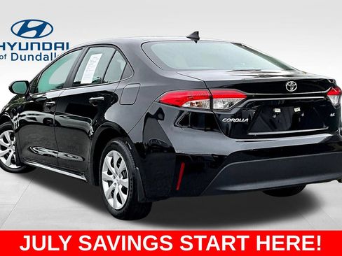 Used 2026 Toyota Corolla LE FWD image 3