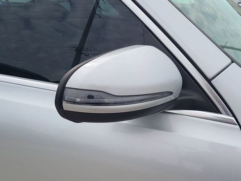 Used 2020 Mercedes-Benz GLB 250 image 13