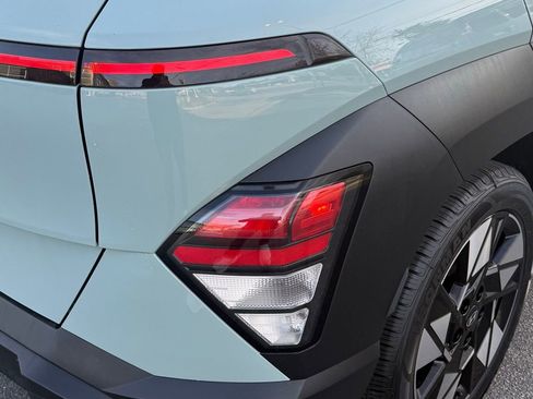 Used 2024 Hyundai Kona SEL image 12