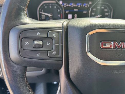 Used 2021 GMC Yukon AT4 w/ AT4 Premium Package AWD/4WD image 26