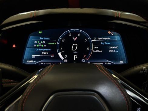Used 2024 Chevrolet Corvette Stingray Premium Cpe w/ Z51 Performance Package RWD image 11