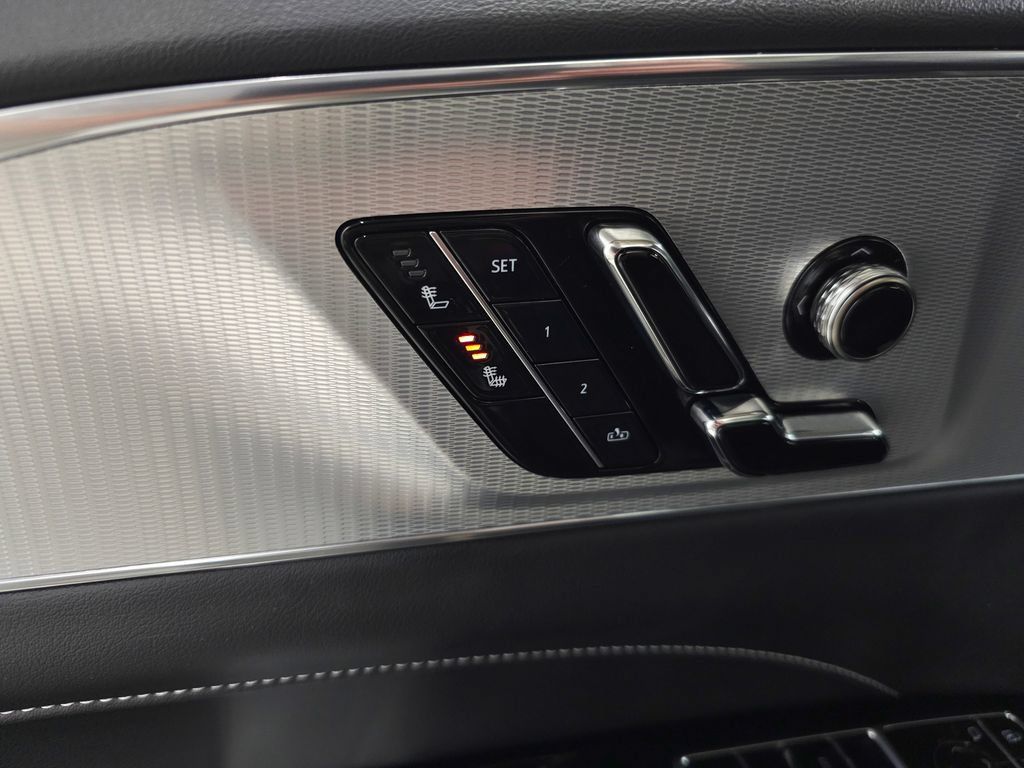 Certified 2024 Cadillac Lyriq Tech AWD/4WD image 19