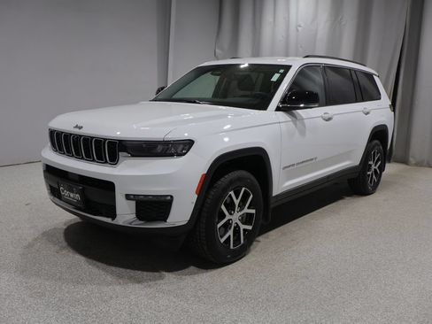 Certified 2023 Jeep Grand Cherokee L Limited w/ Luxury Tech Group II AWD/4WD image 7