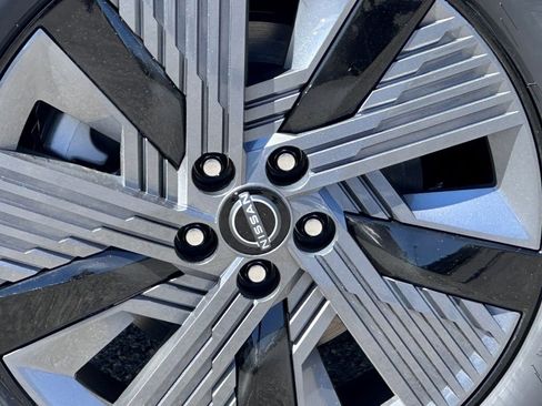 New 2025 Nissan Murano SL image 4