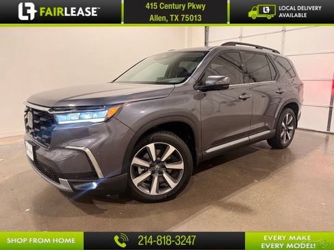 Used 2025 Honda Pilot Elite image 1