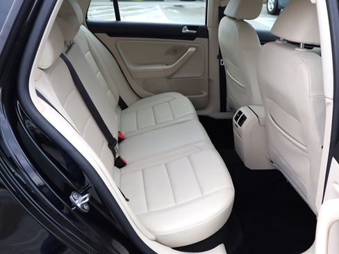 Used 2014 Volkswagen Jetta TDI FWD image 20