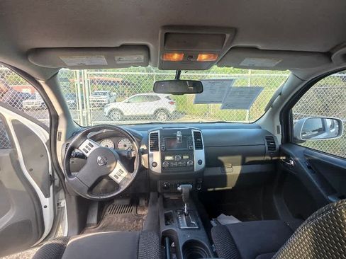 Used 2019 Nissan Frontier PRO-4X AWD/4WD image 5